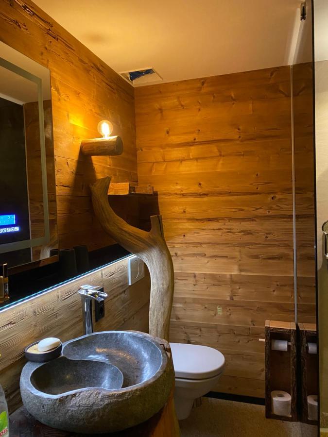 Naturforsthaus Ferienwohnung Fuer Hunde- Und Tierverbundene Menschen Preitenegg Exterior foto